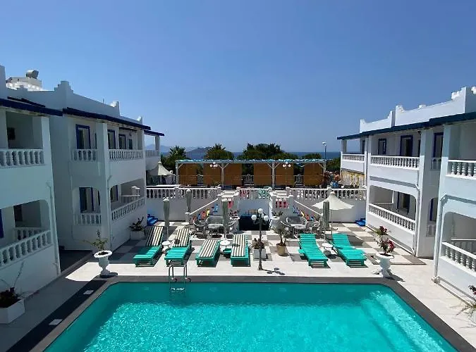 Bahama Art Hotel 3*