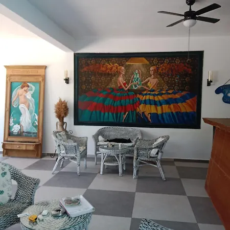 Bahama Art Hotel 3*