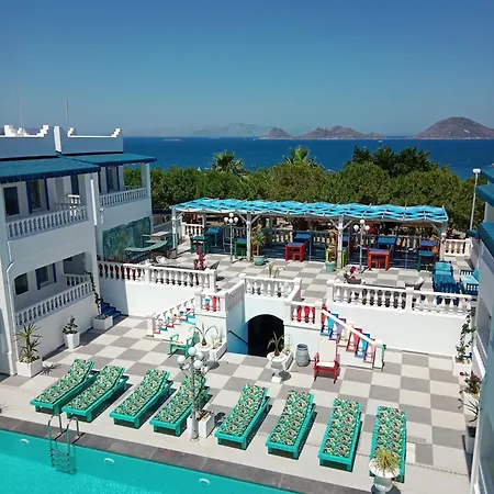 Bahama Art Hotel 3*